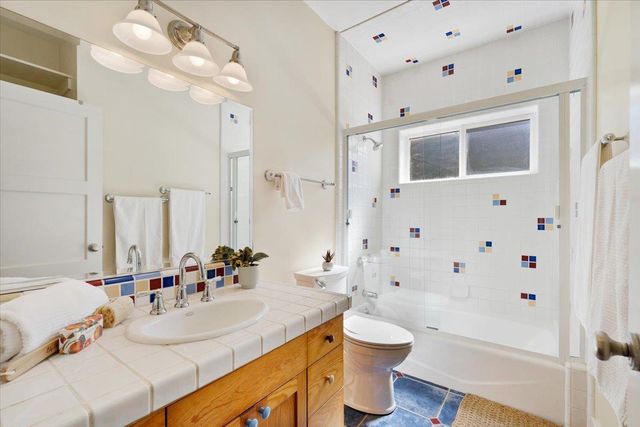 18101 Idylwild Road, Los Gatos, CA 95033