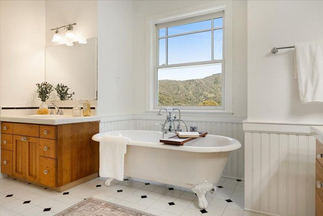 18101 Idylwild Road, Los Gatos, CA 95033