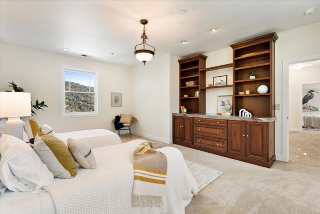 18101 Idylwild Road, Los Gatos, CA 95033