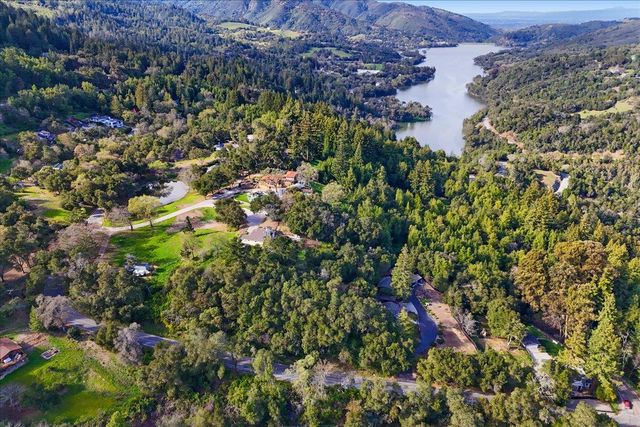 18101 Idylwild Road, Los Gatos, CA 95033