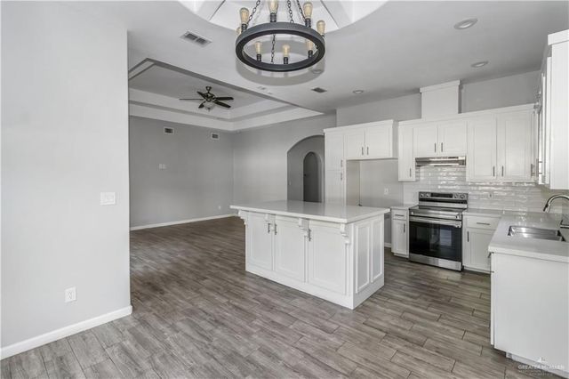 4117 S Las Nubes Street, Pharr, TX 78577