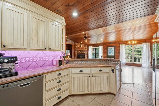 68 Billy Goat Mountain Road, Vilonia, AR 72173