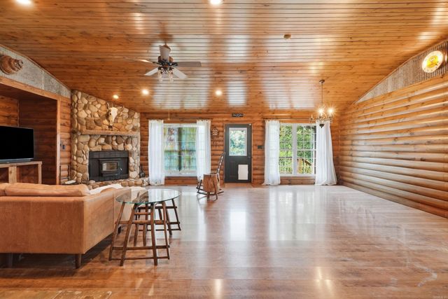 68 Billy Goat Mountain Road, Vilonia, AR 72173
