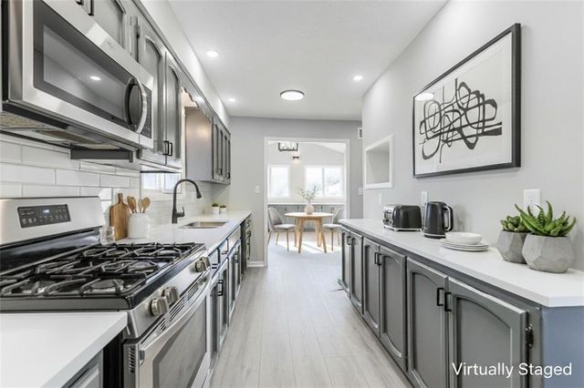 447 Sheidley Avenue, Bonner Springs, KS 66012