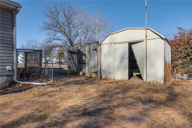 447 Sheidley Avenue, Bonner Springs, KS 66012