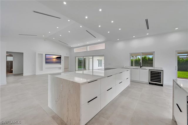 2517 Kings Lake BLVD, Naples, FL 34112