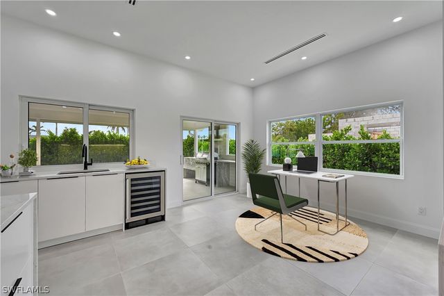 2517 Kings Lake BLVD, Naples, FL 34112