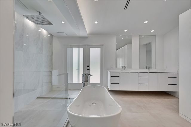 2517 Kings Lake BLVD, Naples, FL 34112