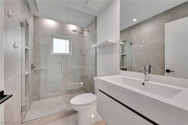 2517 Kings Lake BLVD, Naples, FL 34112