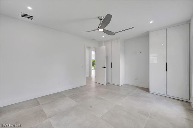 2517 Kings Lake BLVD, Naples, FL 34112