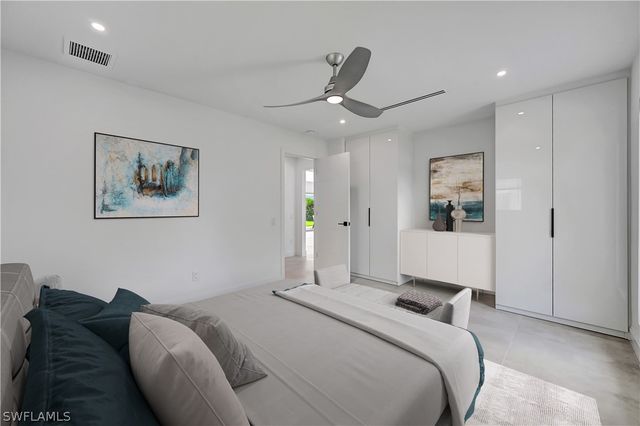 2517 Kings Lake BLVD, Naples, FL 34112