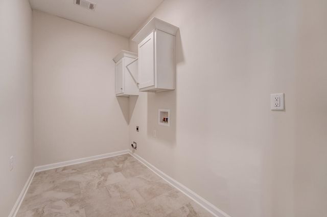 60 SUGALINA VALLEY DR, Oakland, TN 38060