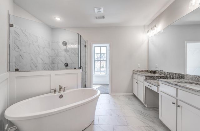 60 SUGALINA VALLEY DR, Oakland, TN 38060