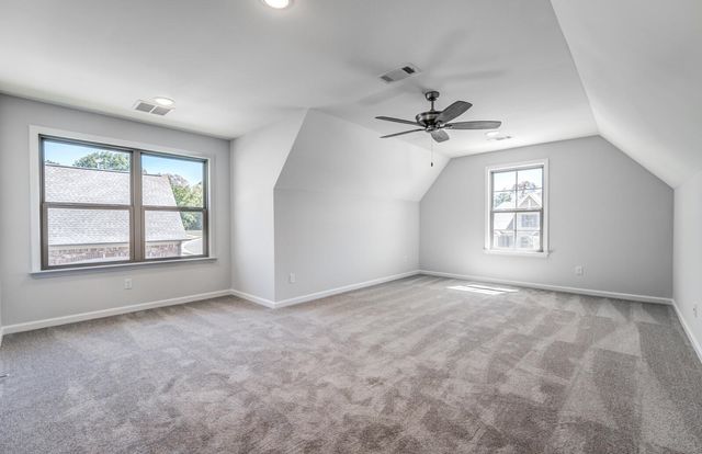 60 SUGALINA VALLEY DR, Oakland, TN 38060