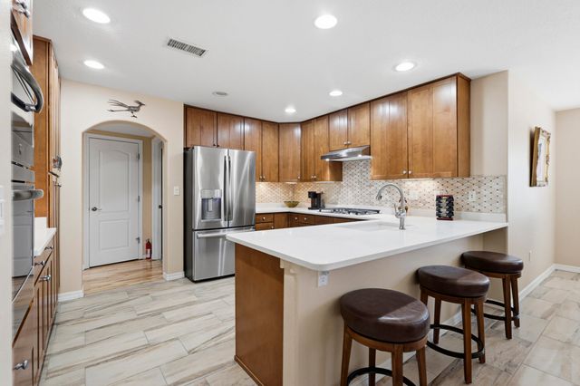 6428 Sage Point Court NE, Albuquerque, NM 87111