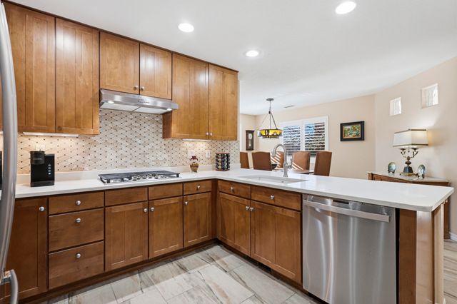 6428 Sage Point Court NE, Albuquerque, NM 87111