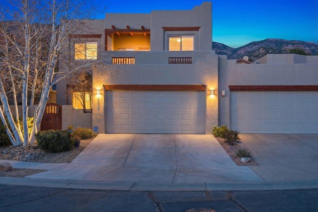 6428 Sage Point Court NE, Albuquerque, NM 87111