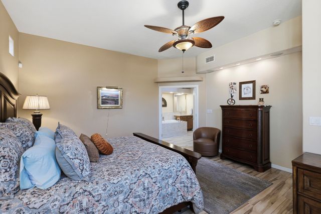 6428 Sage Point Court NE, Albuquerque, NM 87111