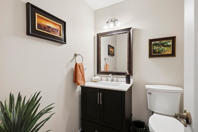 6428 Sage Point Court NE, Albuquerque, NM 87111