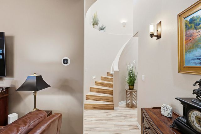 6428 Sage Point Court NE, Albuquerque, NM 87111