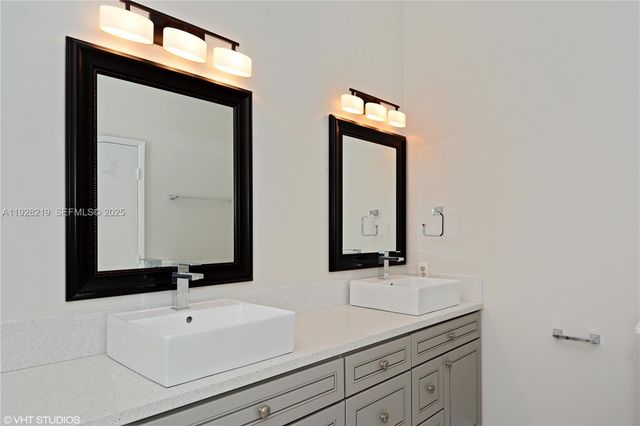 6215 Old Court Rd 505, Boca Raton, FL 33433