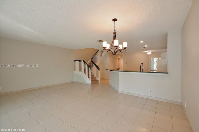 6215 Old Court Rd 505, Boca Raton, FL 33433