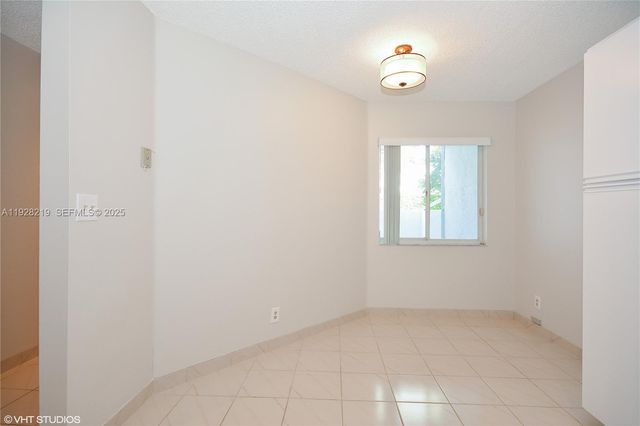 6215 Old Court Rd 505, Boca Raton, FL 33433