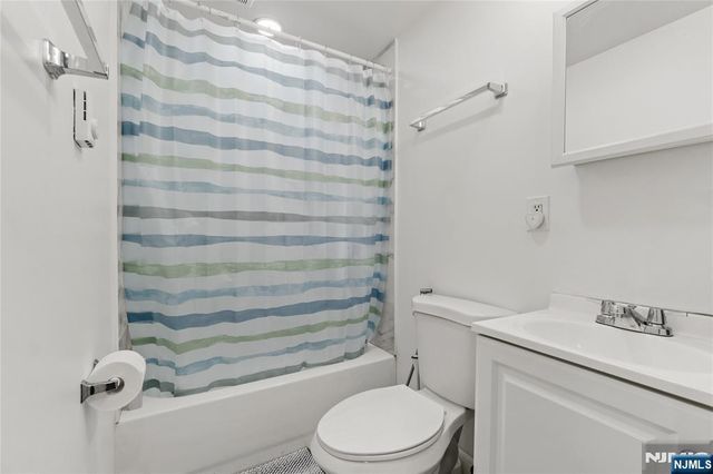 477 Mercer Street, Jersey City, NJ 07306