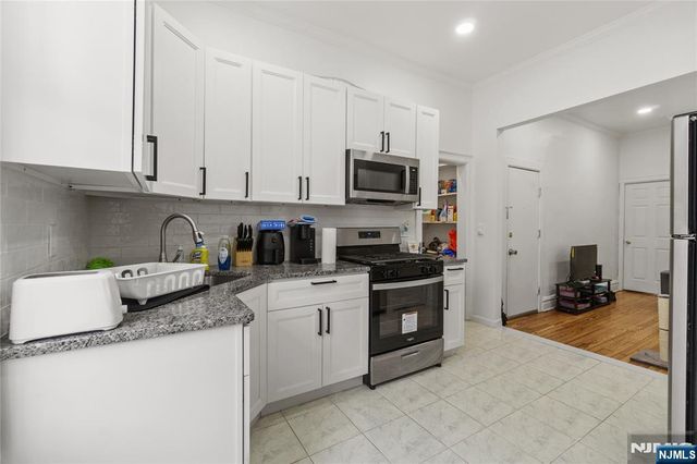 477 Mercer Street, Jersey City, NJ 07306