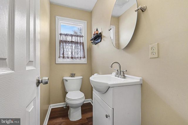 1117 FLORIBUNDA LN, Mechanicsburg, PA 17055