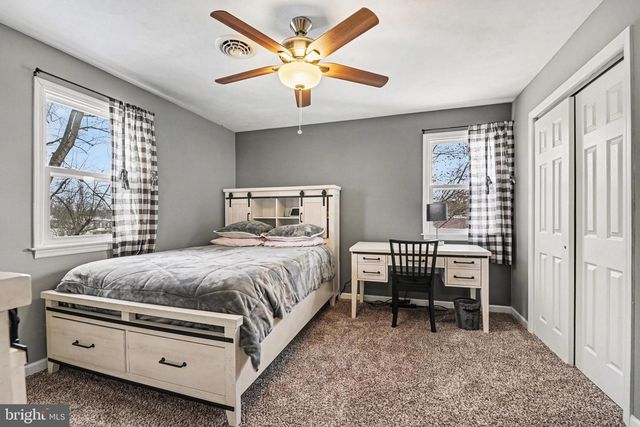 1117 FLORIBUNDA LN, Mechanicsburg, PA 17055