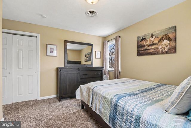 1117 FLORIBUNDA LN, Mechanicsburg, PA 17055