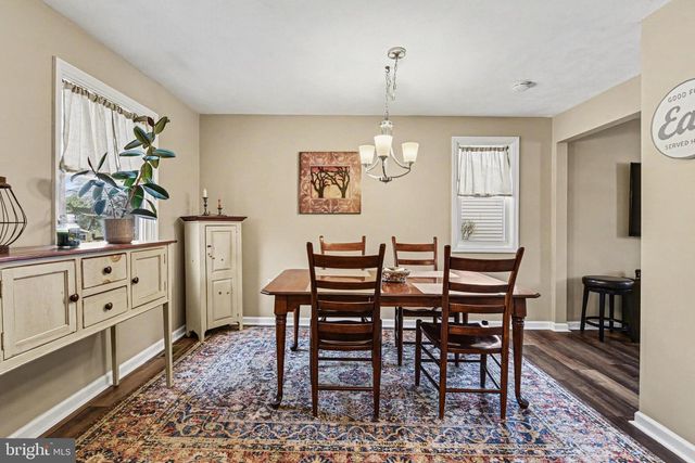 1117 FLORIBUNDA LN, Mechanicsburg, PA 17055