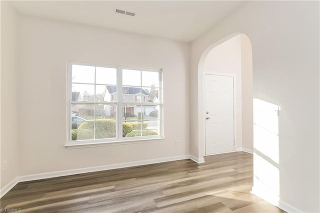 2729 Quail Oaks Drive, Greensboro, NC 27405