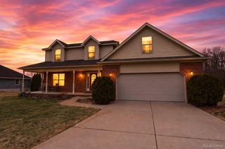 8376 Oak Ridge Drive, Goodrich Village, MI 48438