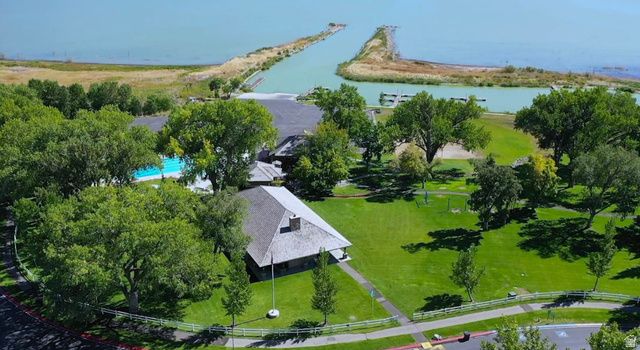 1904 S LINKS DR, Saratoga Springs, UT 84045