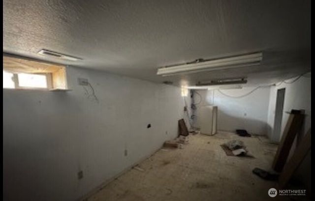 193 Golden Road, Oroville, WA 98844