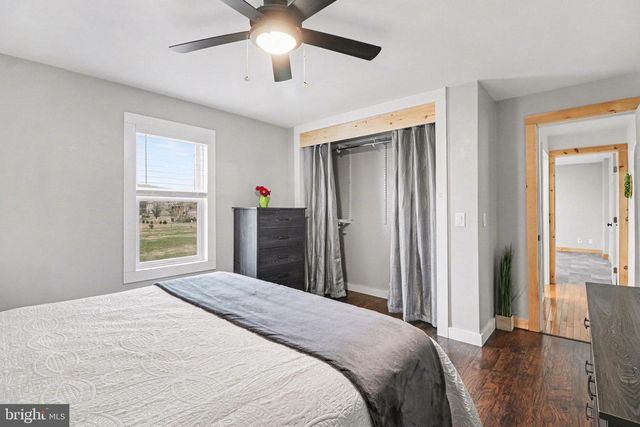 7 STROHM RD, Shippensburg, PA 17257