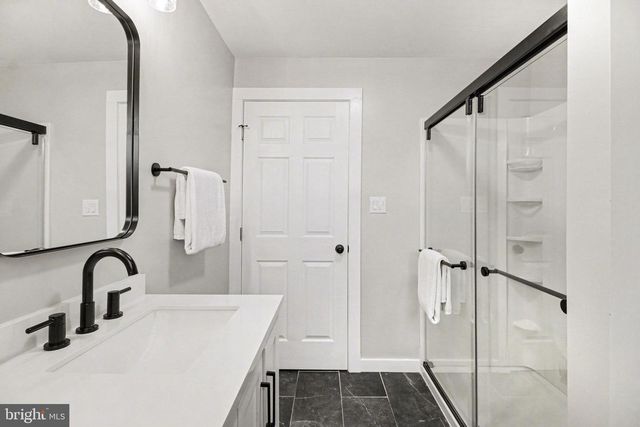 7 STROHM RD, Shippensburg, PA 17257