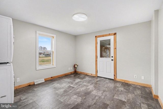 7 STROHM RD, Shippensburg, PA 17257