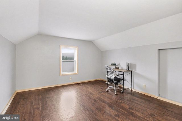 7 STROHM RD, Shippensburg, PA 17257