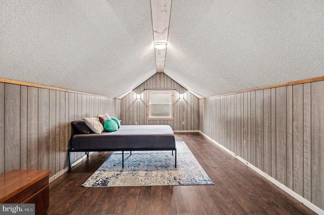 7 STROHM RD, Shippensburg, PA 17257