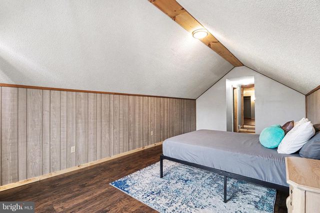 7 STROHM RD, Shippensburg, PA 17257