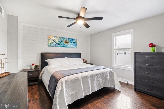 7 STROHM RD, Shippensburg, PA 17257