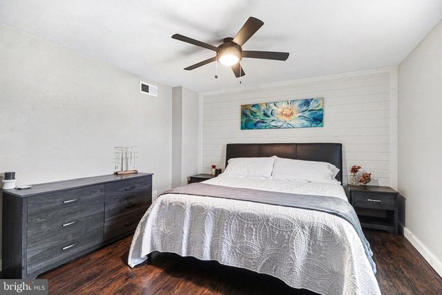 7 STROHM RD, Shippensburg, PA 17257