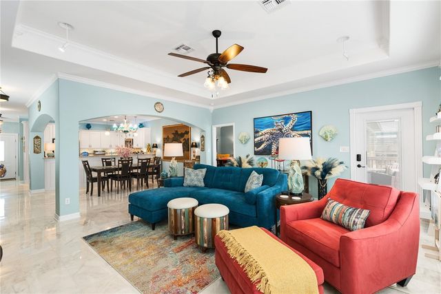 330 PARADISE POINTE Dr, Port Aransas, TX 78373