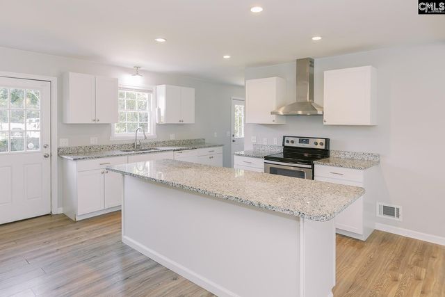 112 Shady Oak Drive, Lexington, SC 29073