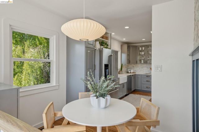 2210 Browning St, Berkeley, CA 94702