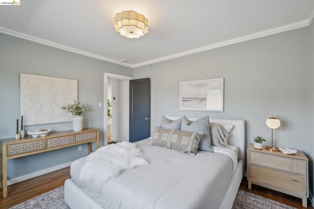 2210 Browning St, Berkeley, CA 94702