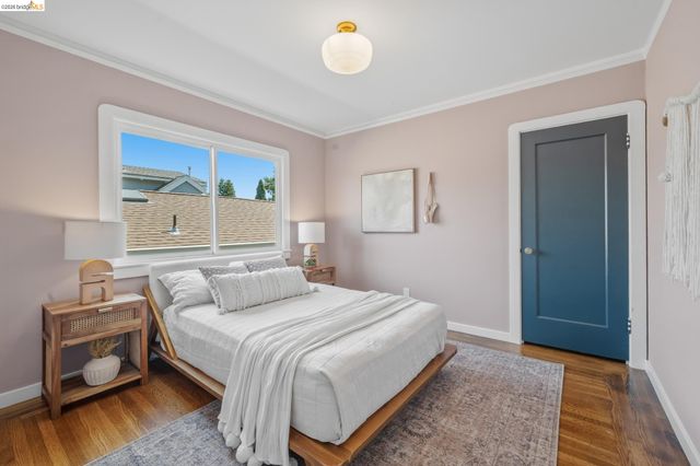 2210 Browning St, Berkeley, CA 94702